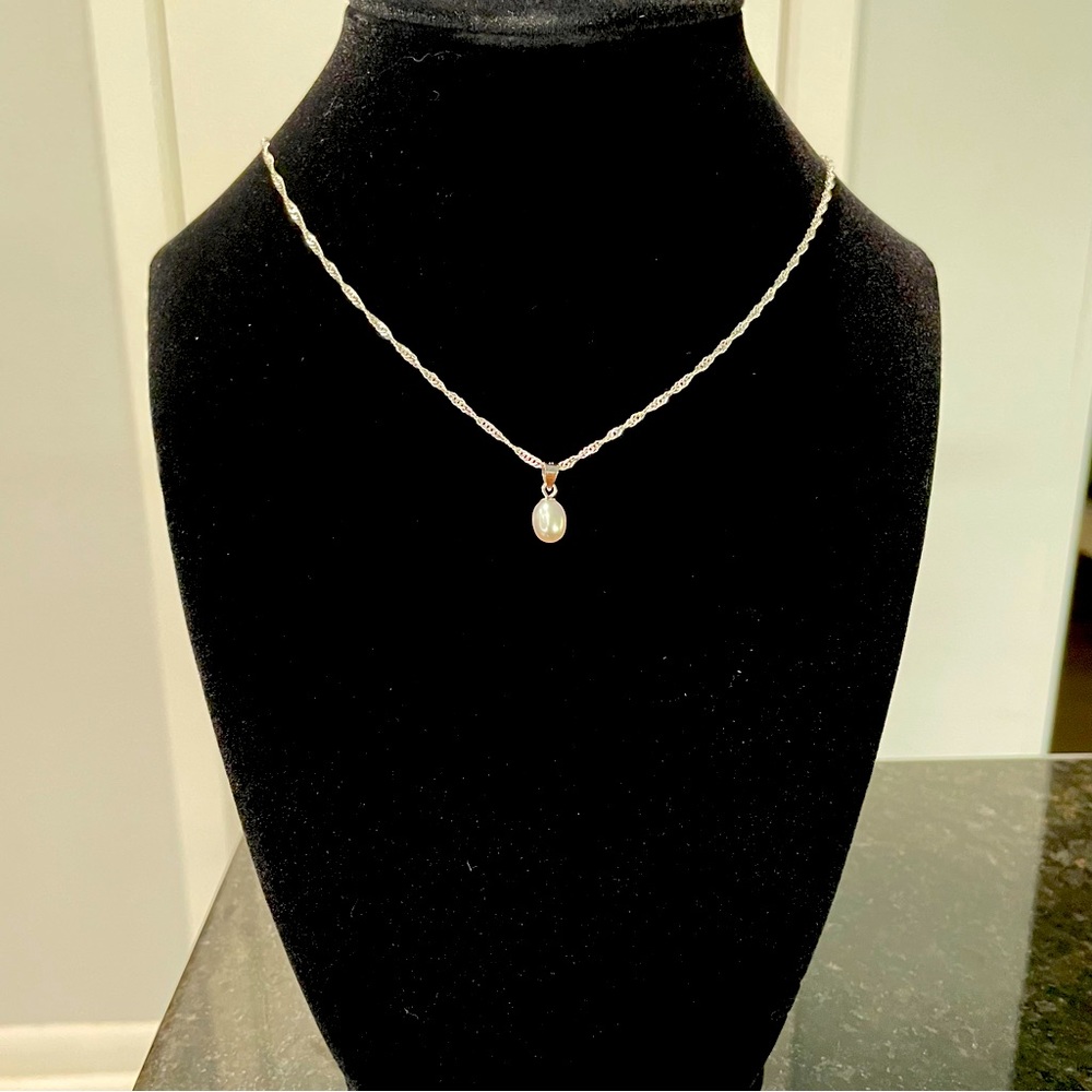 NWOT Sterling Silver Freshwater Pearl Necklace